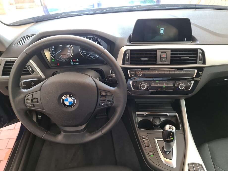 BMW 118d (Bild 24/24)