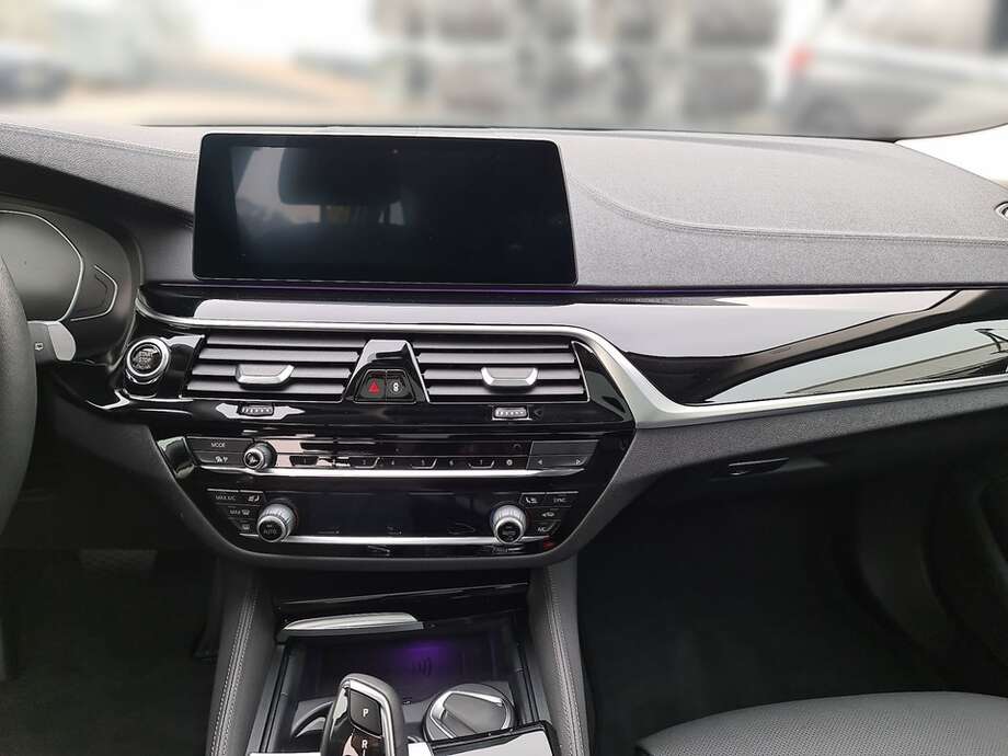 BMW 520d xDrive (Bild 15/24)