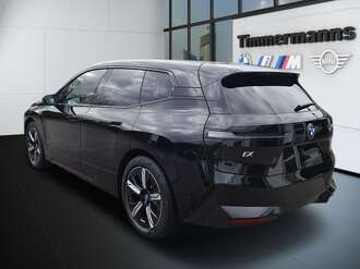 BMW iX (Bild 3/24)