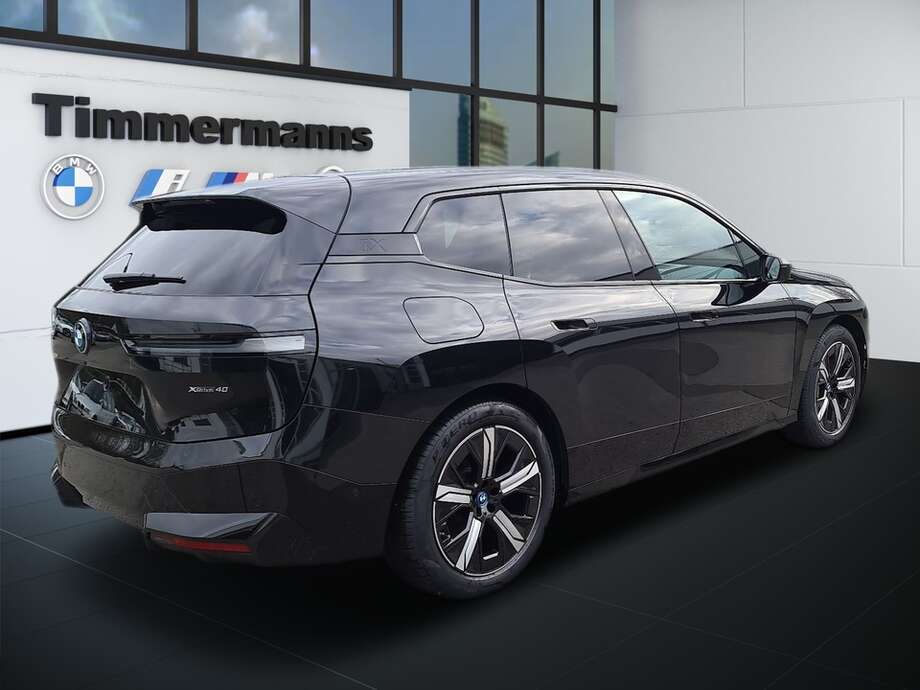 BMW iX (Bild 5/24)