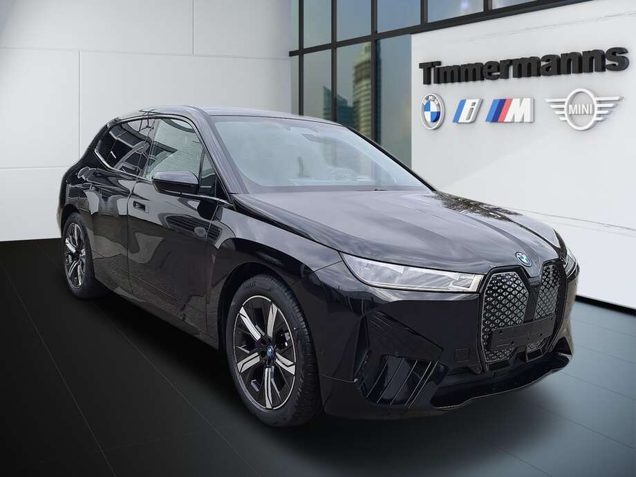 BMW iX (Bild 7/24)