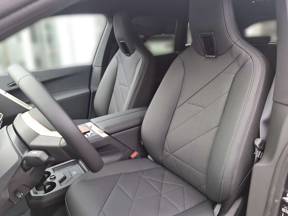 BMW iX (Bild 16/24)
