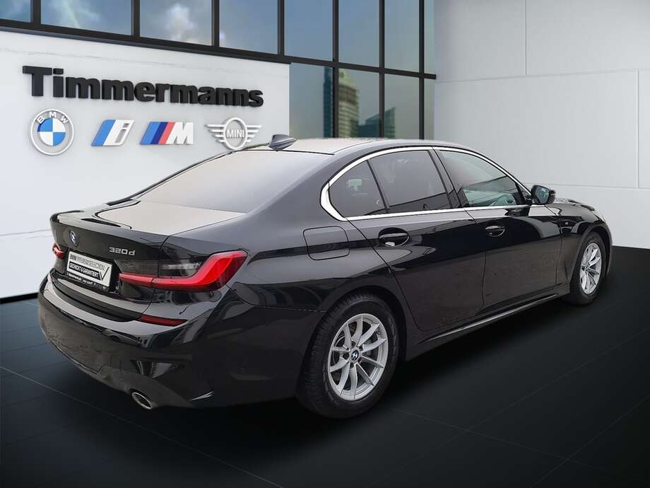 BMW 320d (Bild 5/24)