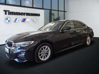 BMW 320d (Bild 2/24)
