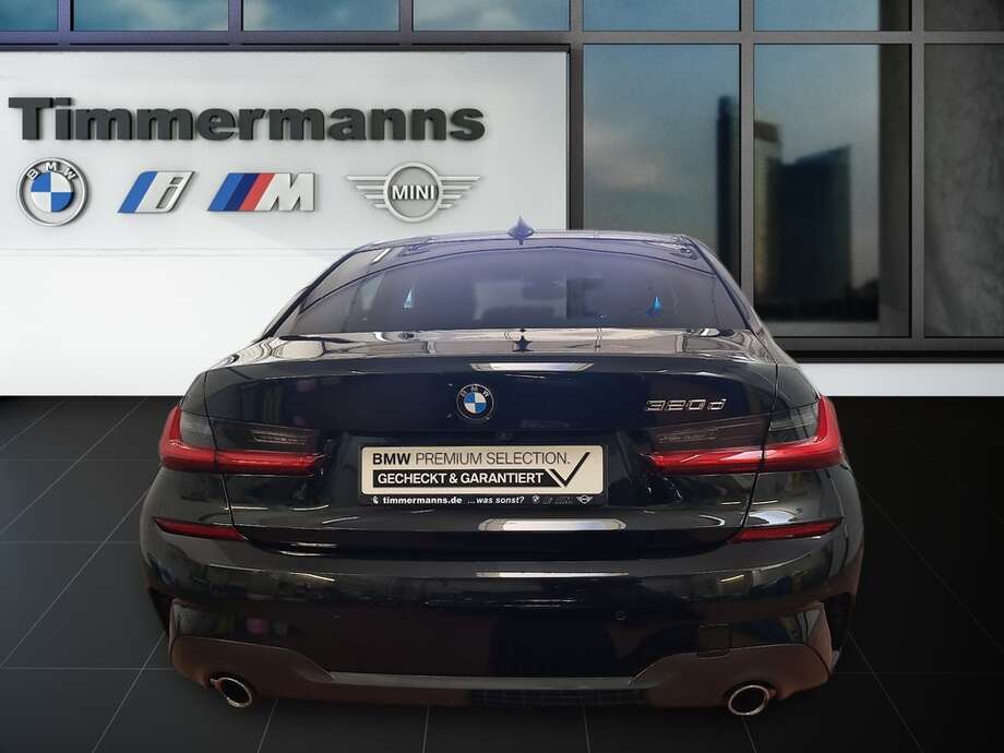 BMW 320d (Bild 4/24)