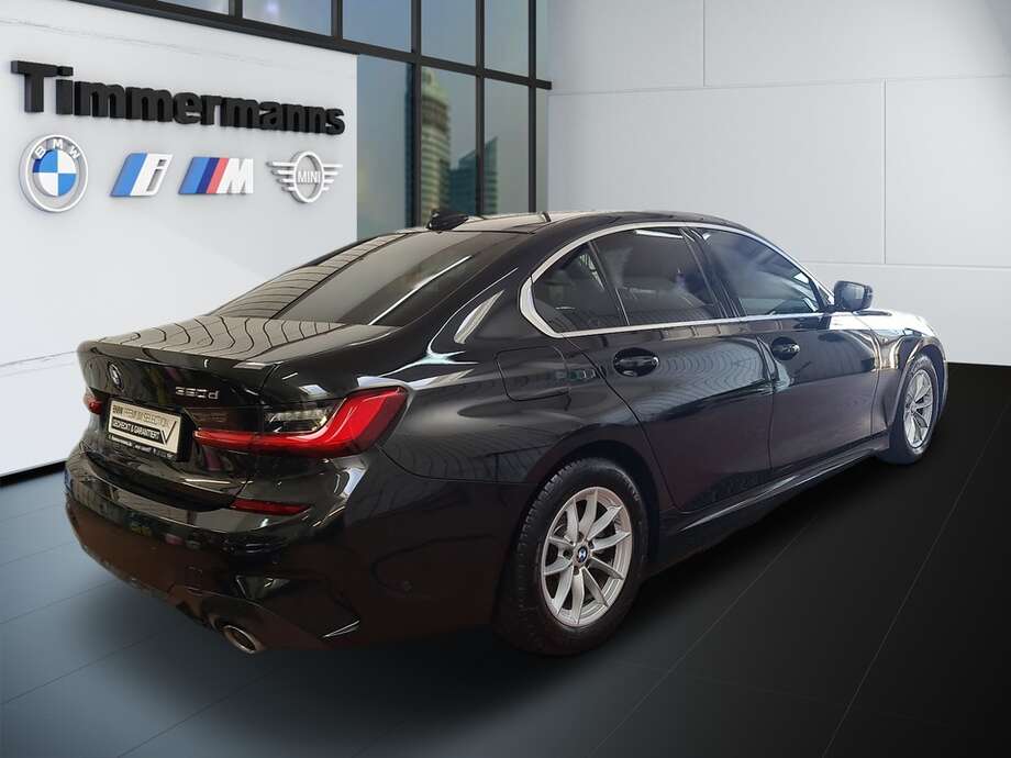 BMW 320d (Bild 5/24)