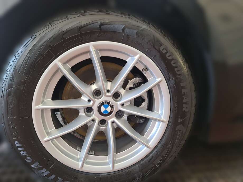 BMW 320d (Bild 9/24)