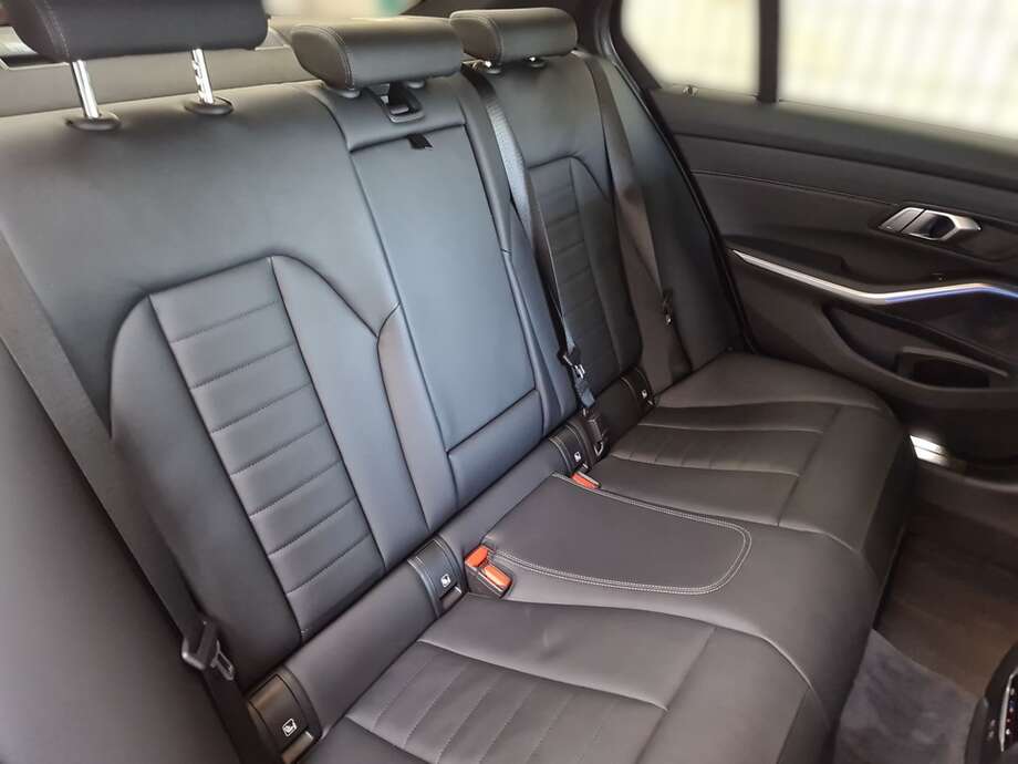 BMW 320d (Bild 18/24)