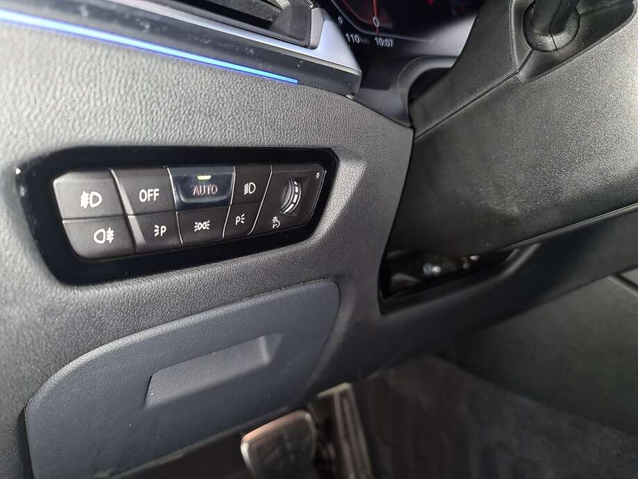 BMW 320d (Bild 22/24)