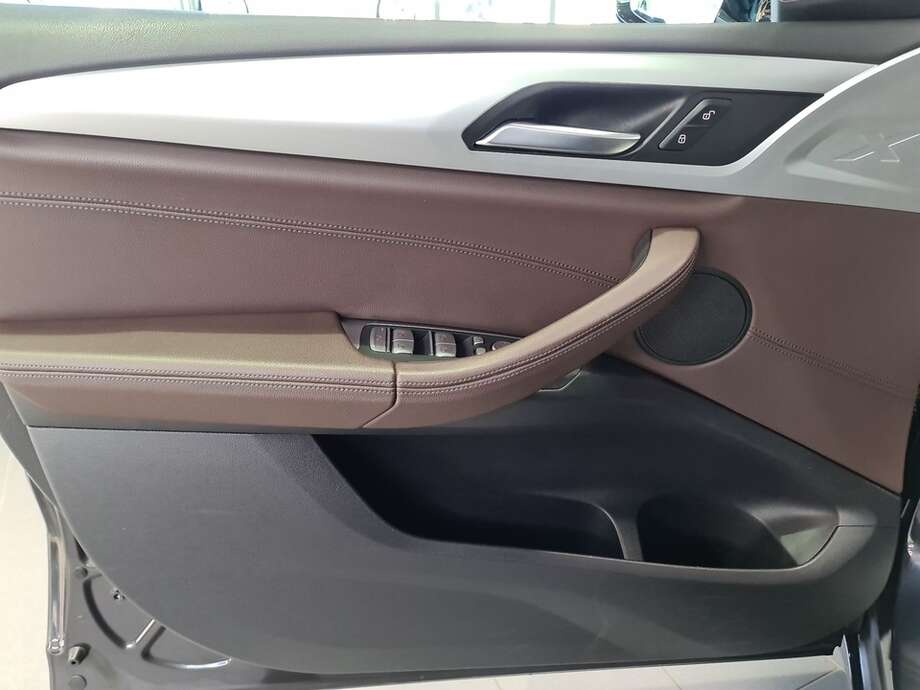 BMW X3 (Bild 22/24)