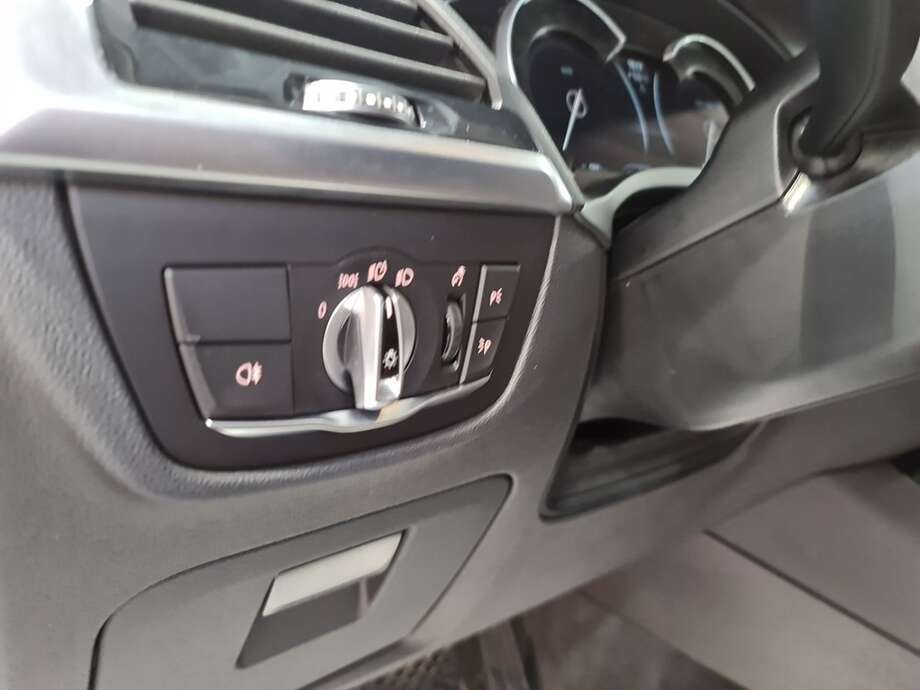 BMW X3 (Bild 23/24)