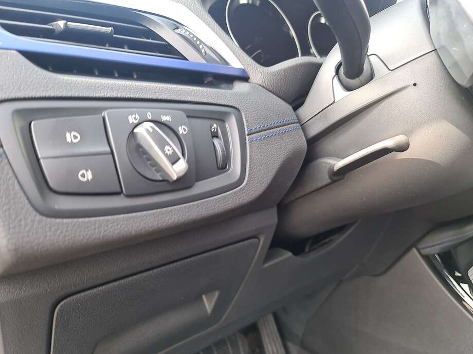 BMW X2 (Bild 23/24)