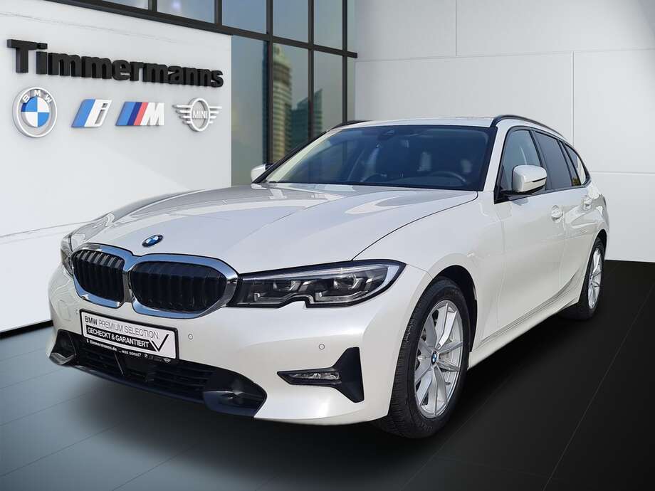 BMW 330i (Bild 1/24)