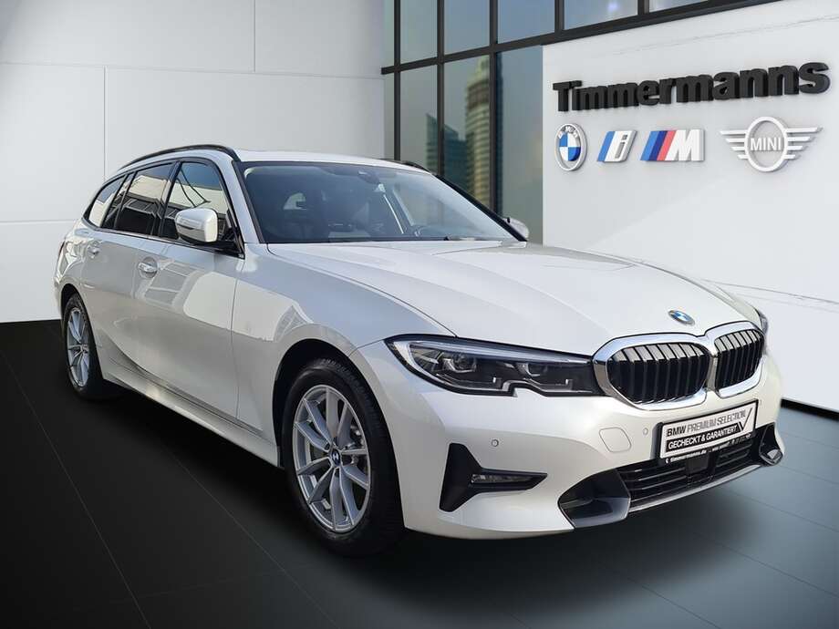 BMW 330i (Bild 7/24)