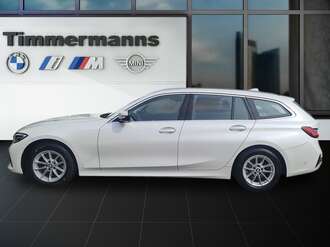 BMW 320i (Bild 2/24)