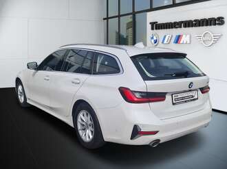 BMW 320i (Bild 3/24)