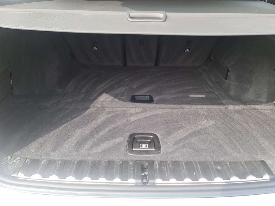 BMW 320i (Bild 20/24)