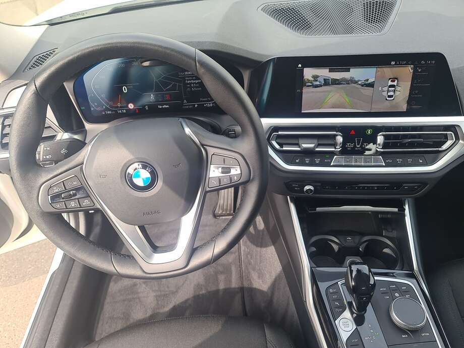 BMW 330i xDrive (Bild 24/24)