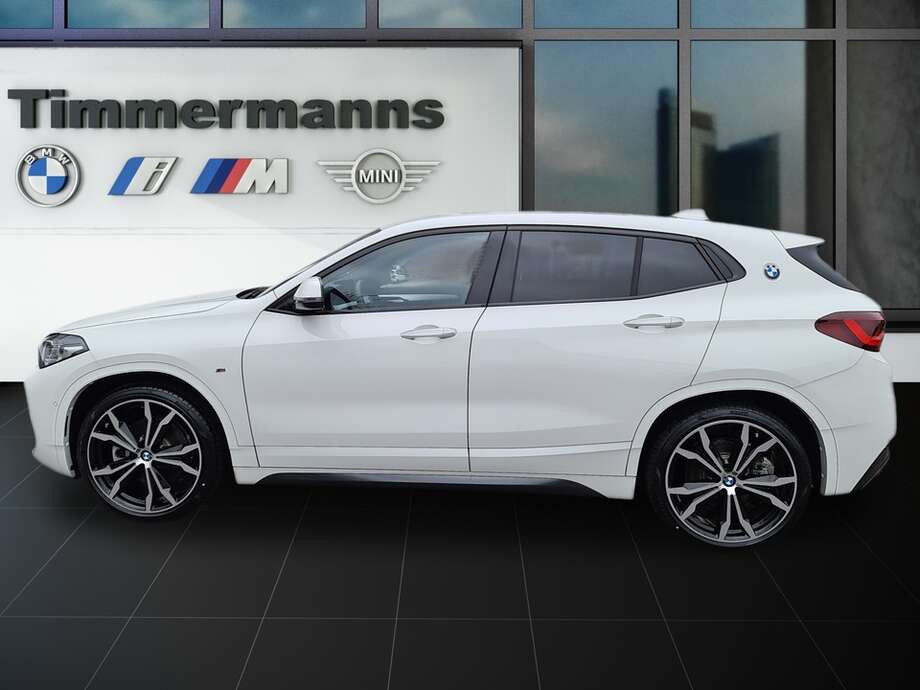 BMW X2 (Bild 2/24)