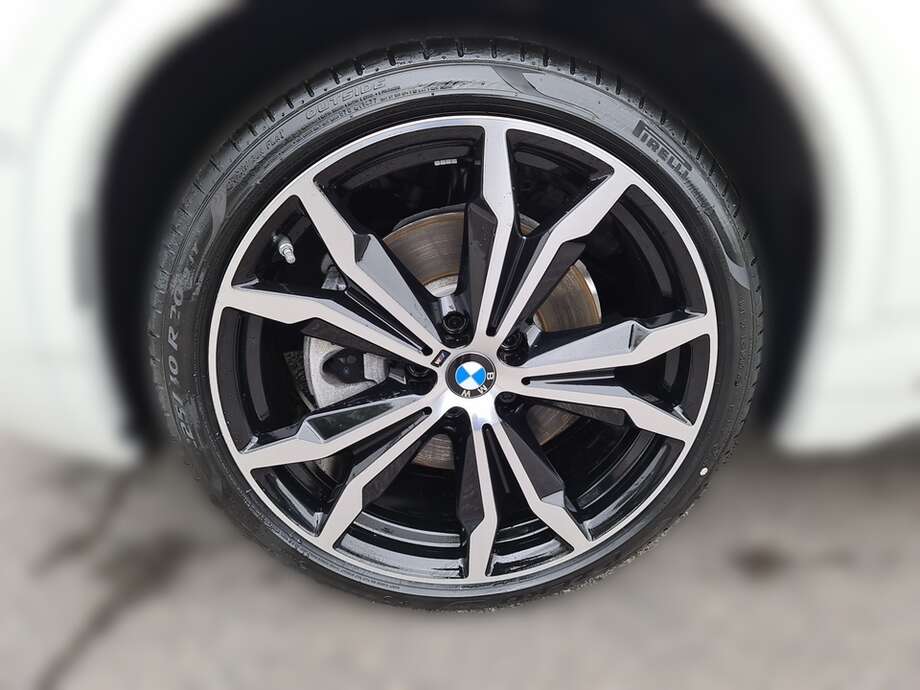 BMW X2 (Bild 9/24)