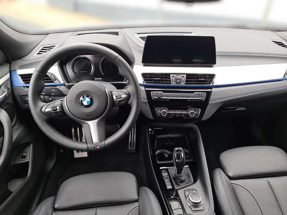 BMW X2 (Bild 12/24)