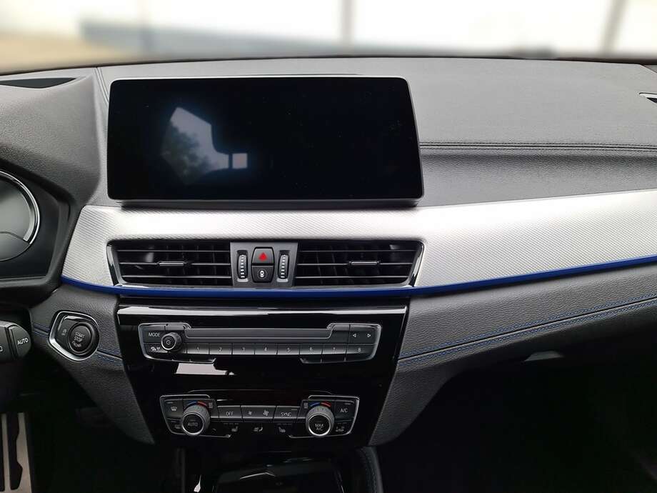 BMW X2 (Bild 15/24)