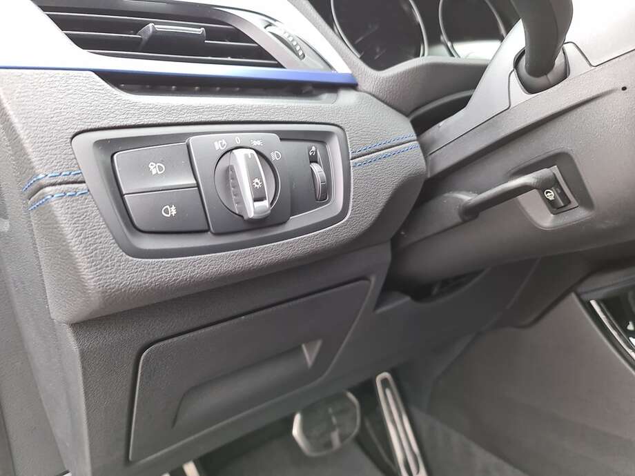 BMW X2 (Bild 23/24)