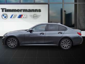 BMW 320d (Bild 2/24)