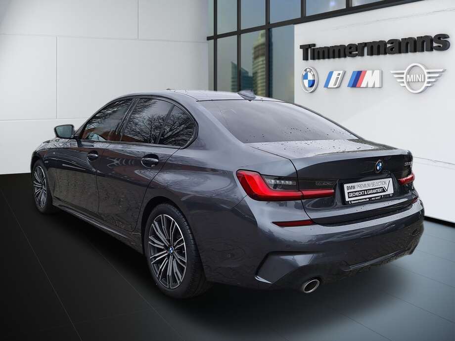 BMW 320d (Bild 3/24)