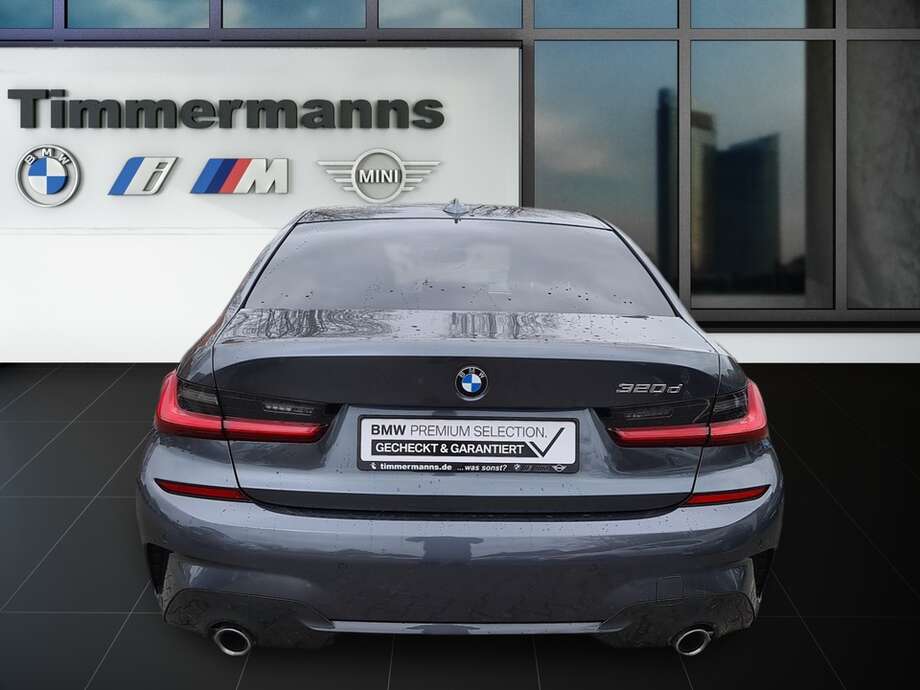 BMW 320d (Bild 4/24)