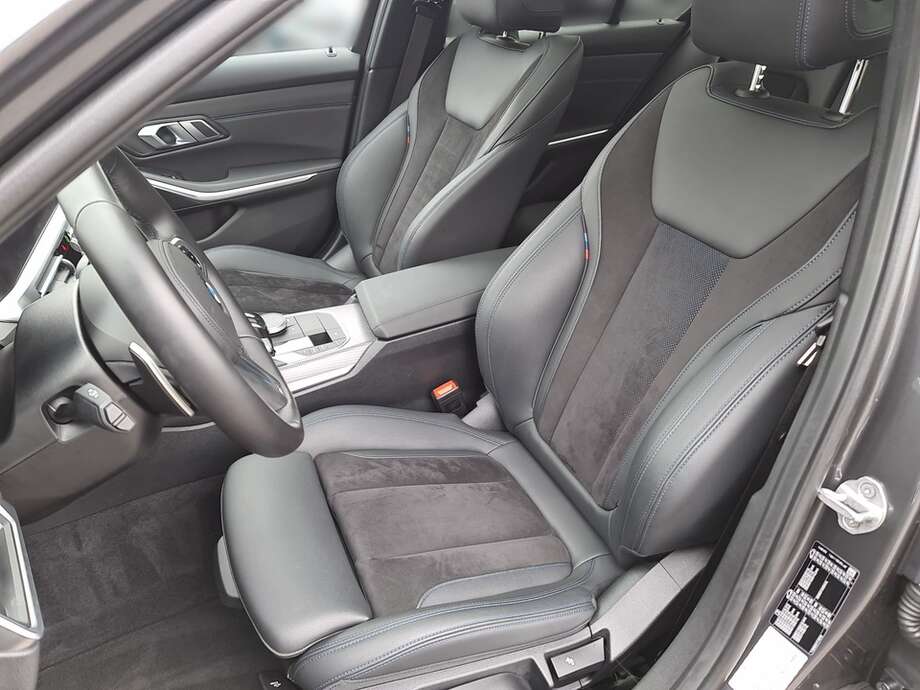 BMW 320d (Bild 16/24)