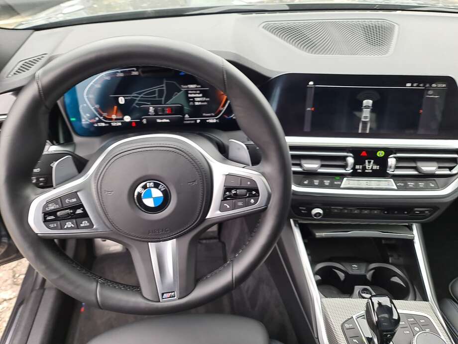 BMW 320d (Bild 24/24)