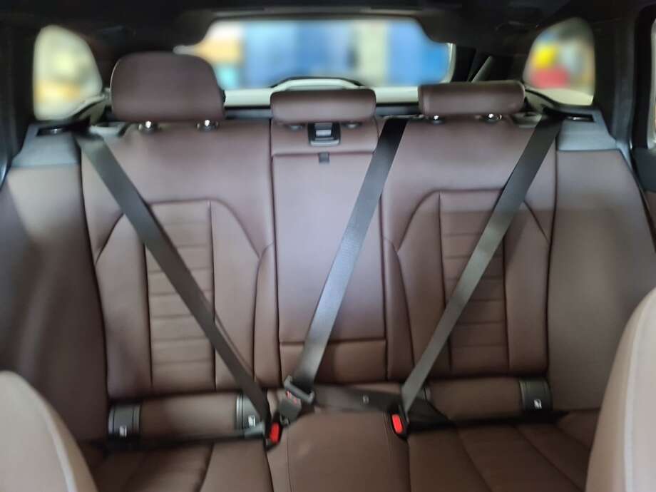BMW 330e (Bild 19/24)