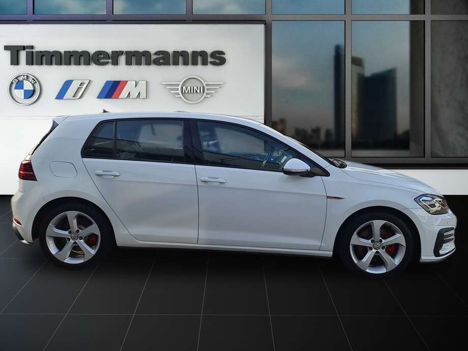 Volkswagen Golf (Bild 6/23)