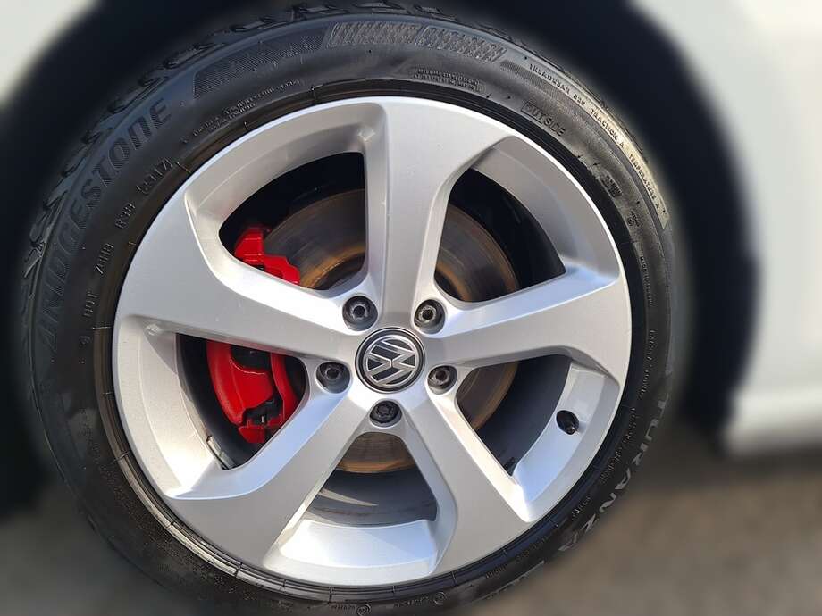 Volkswagen Golf (Bild 9/23)