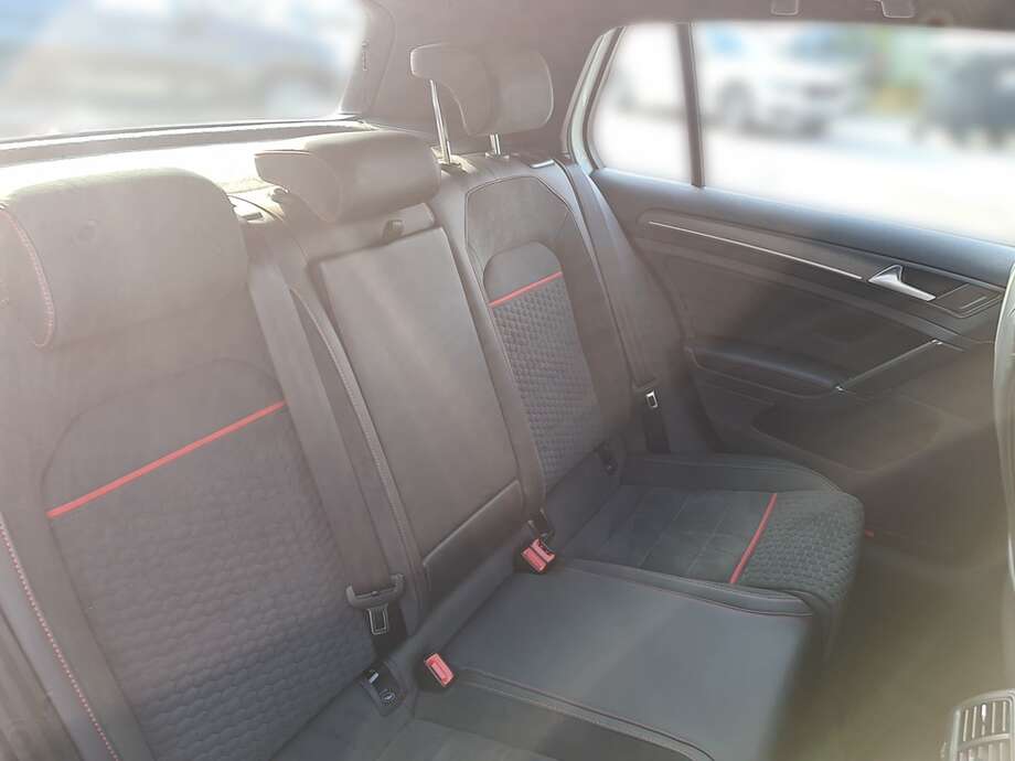 Volkswagen Golf (Bild 18/23)