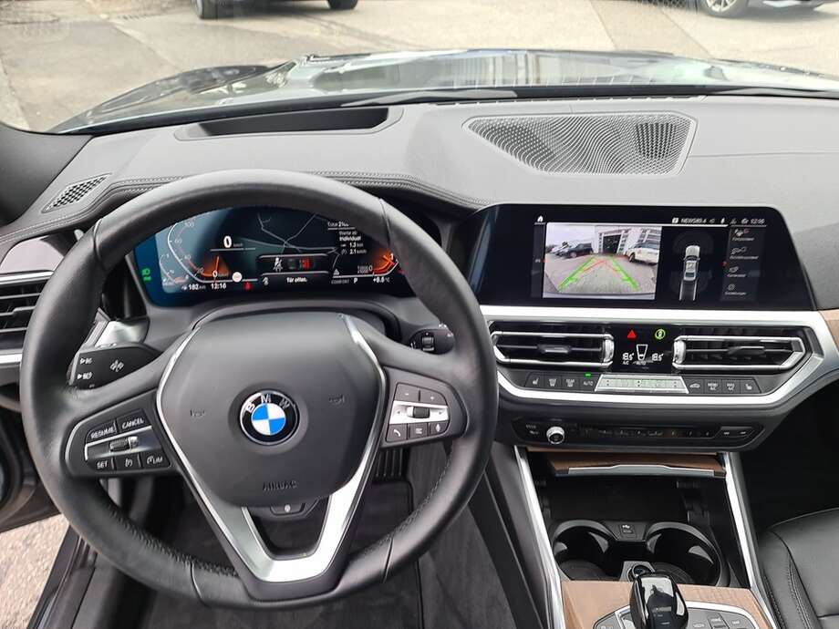 BMW 320d xDrive (Bild 24/24)