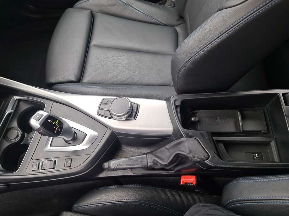 BMW 120d (Bild 23/24)