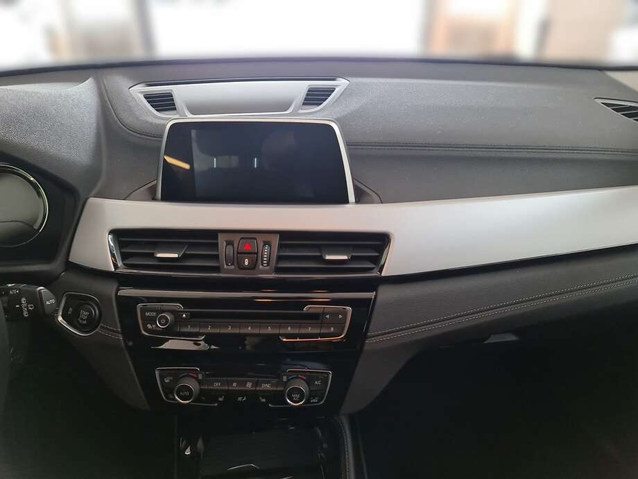 BMW X2 (Bild 15/24)