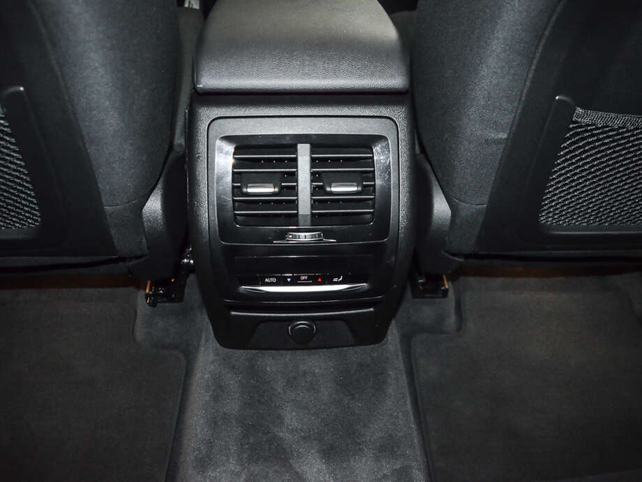 BMW X3 (Bild 16/17)