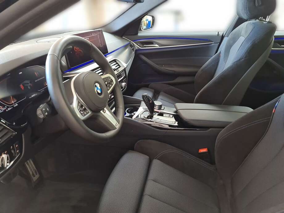 BMW 520d (Bild 10/24)