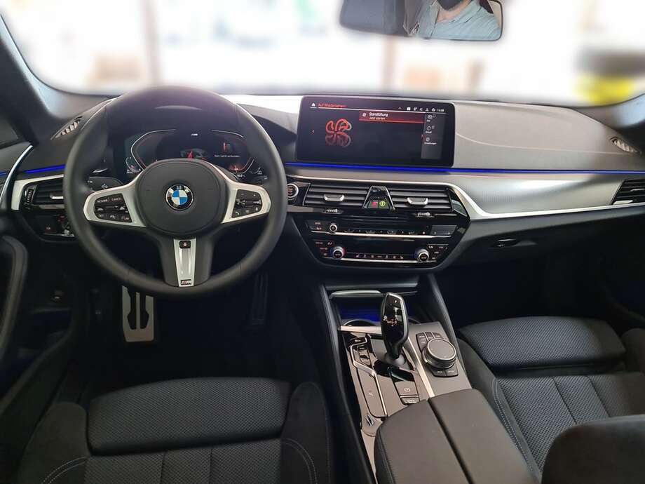 BMW 520d (Bild 11/24)