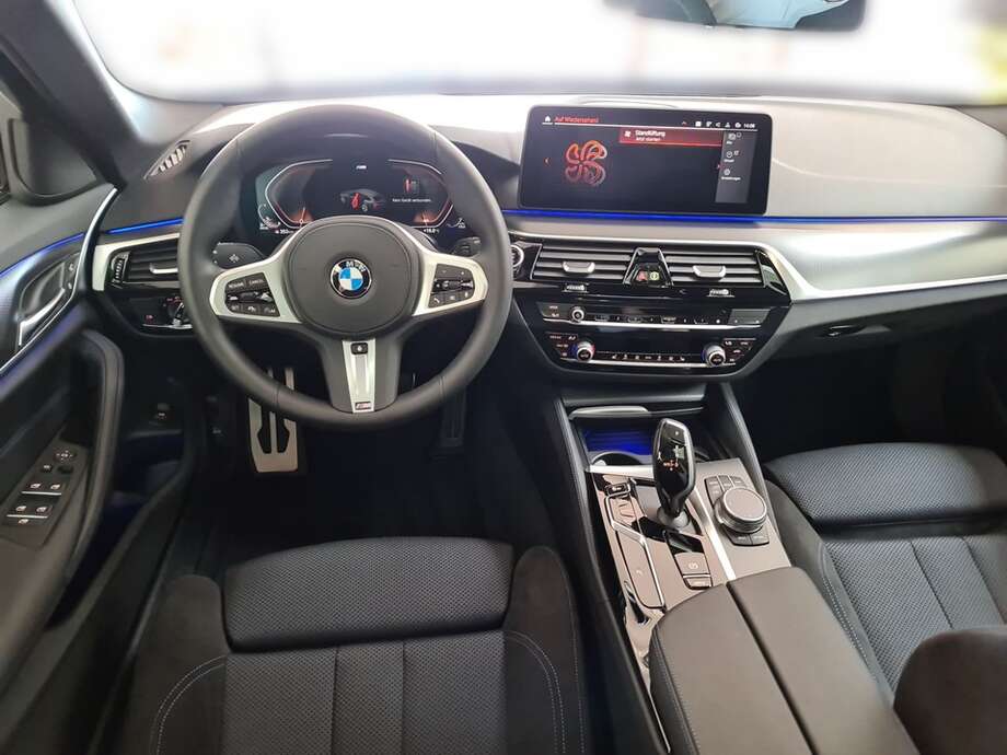 BMW 520d (Bild 12/24)