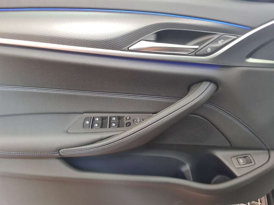 BMW 520d (Bild 22/24)