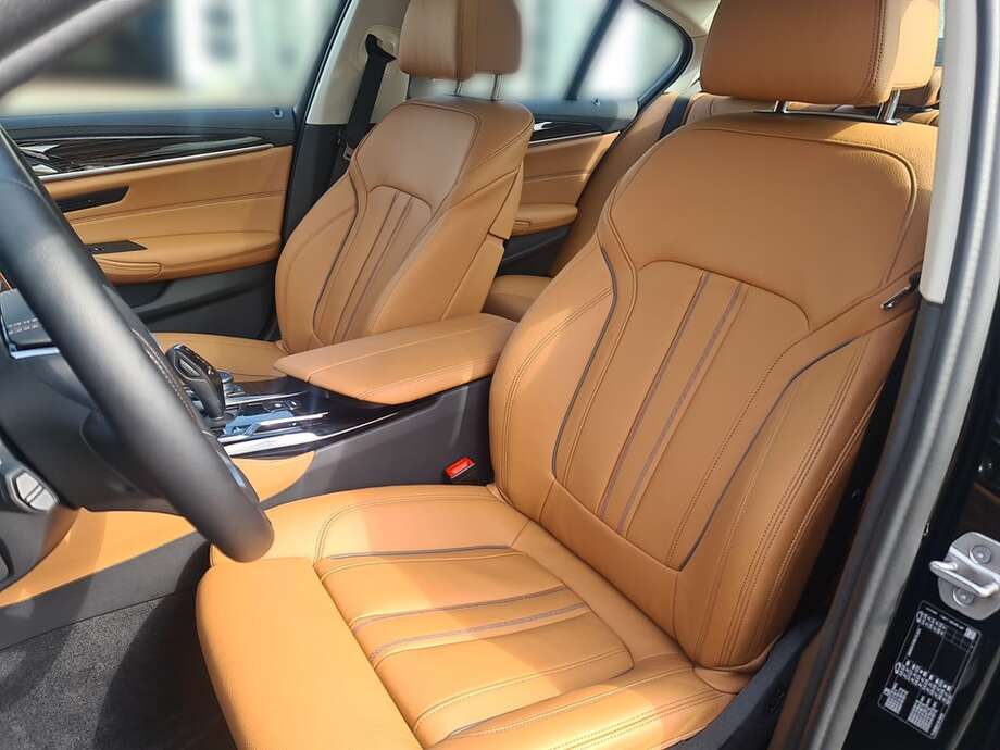 BMW 520d (Bild 10/24)