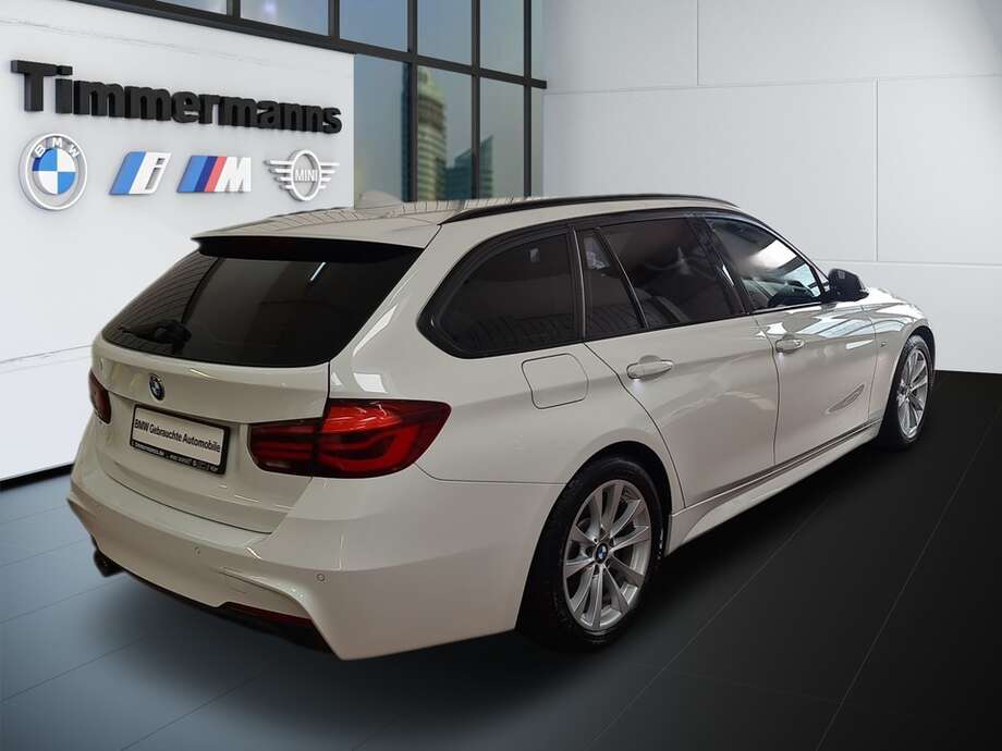 BMW 320d (Bild 5/24)