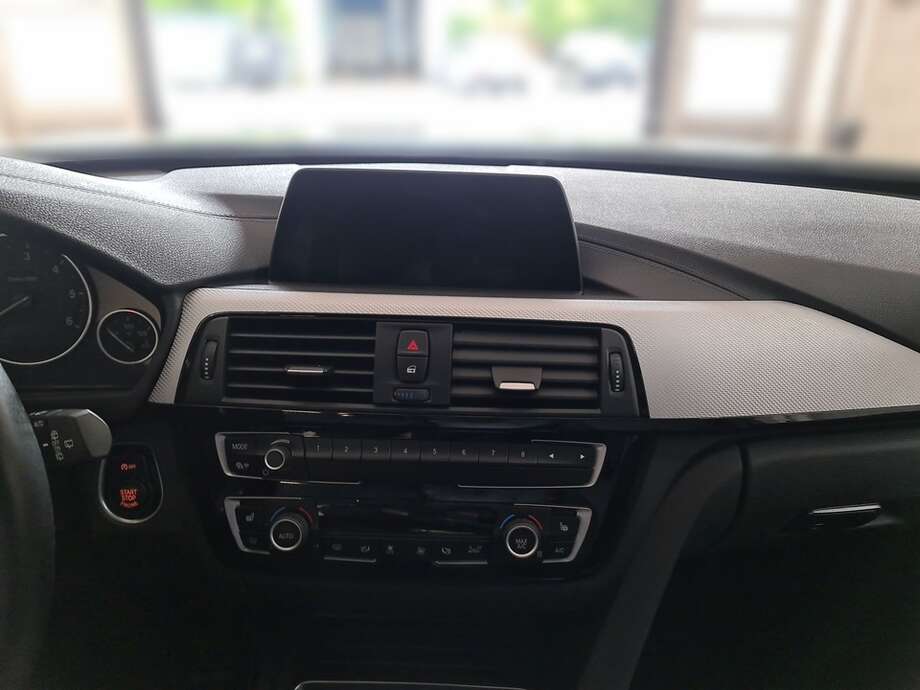 BMW 320d (Bild 15/24)