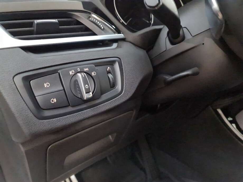 BMW X1 (Bild 23/24)