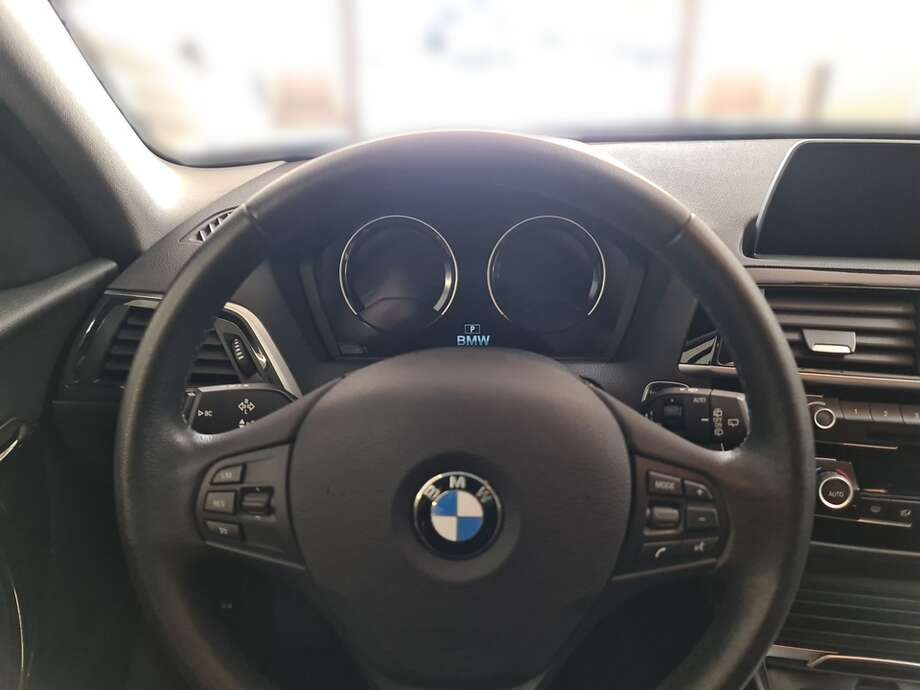 BMW 120d (Bild 14/24)