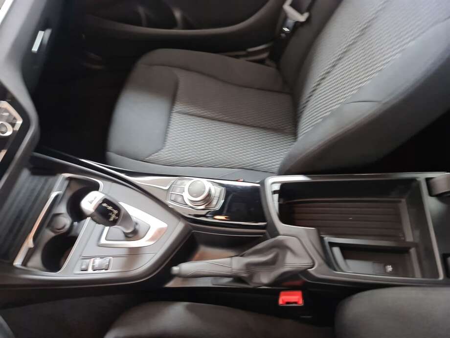 BMW 120d (Bild 23/24)